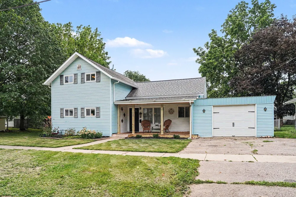 134 S Robinson Street Schoolcraft, MI 49087