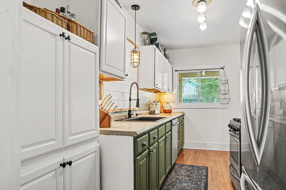 134 S Robinson Street Schoolcraft, MI 49087