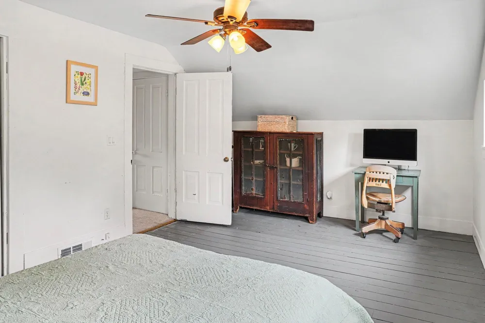 134 S Robinson Street Schoolcraft, MI 49087