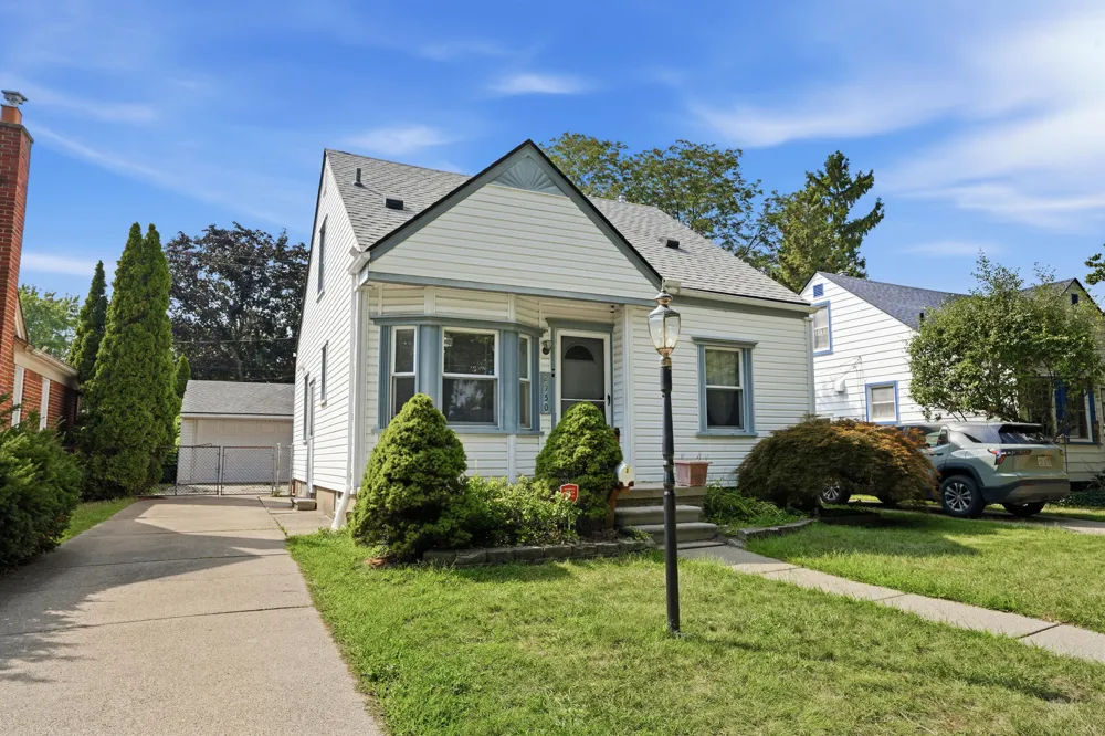 2950 Mckinley Street Dearborn, MI 48124