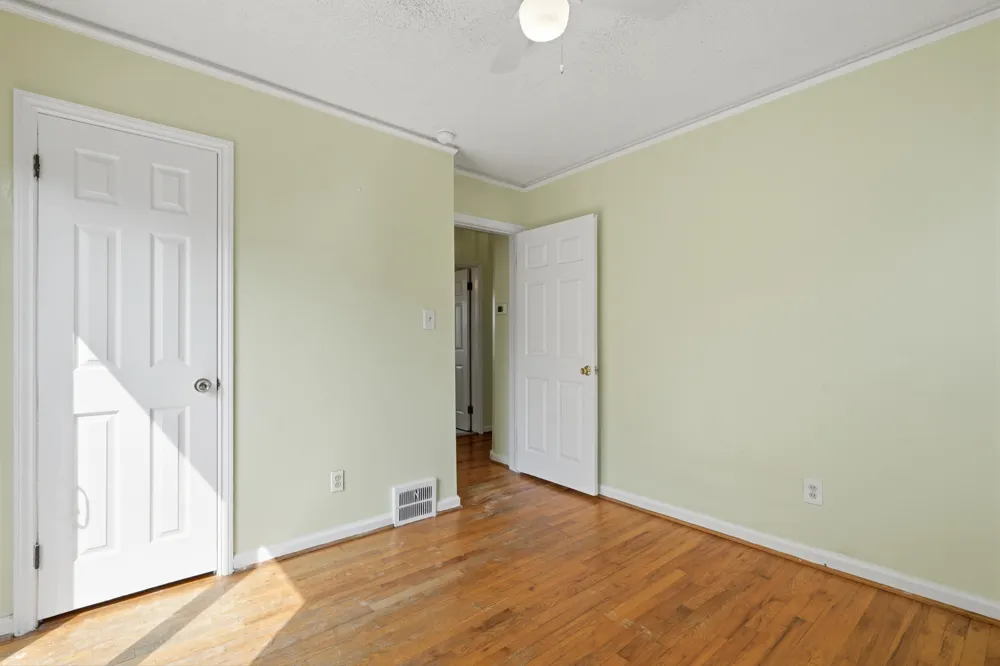 2950 Mckinley Street Dearborn, MI 48124