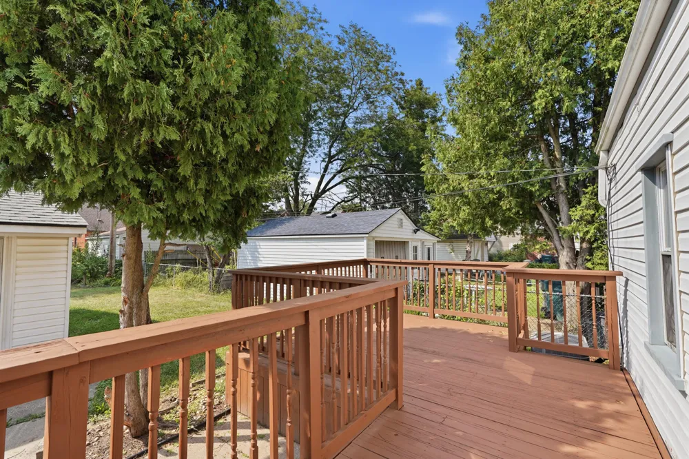 2950 Mckinley Street Dearborn, MI 48124