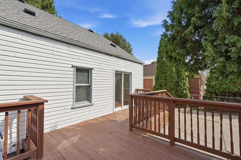 2950 Mckinley Street Dearborn, MI 48124