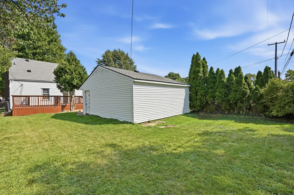 2950 Mckinley Street Dearborn, MI 48124