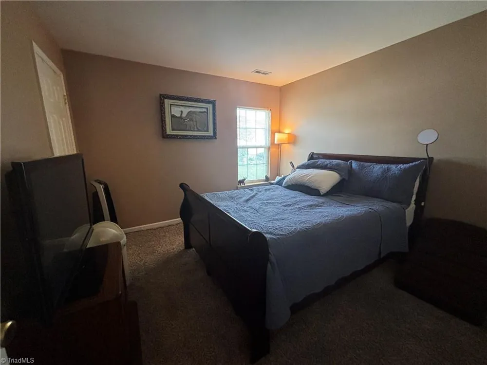 4413 Gray Wolf Way Greensboro, NC 27406
