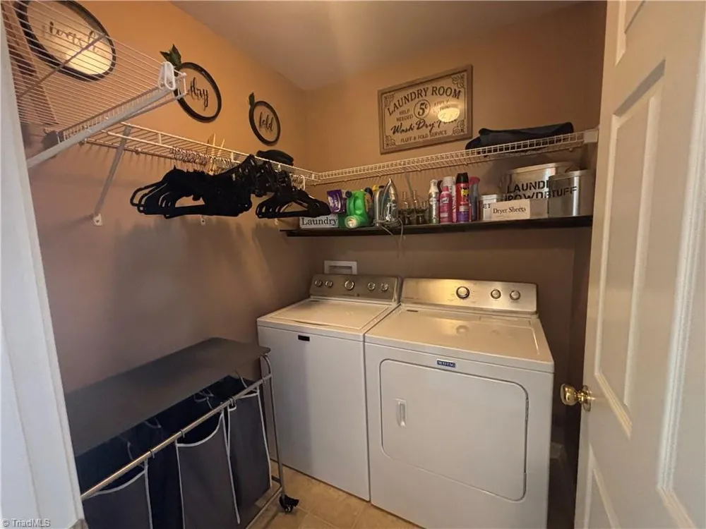 4413 Gray Wolf Way Greensboro, NC 27406