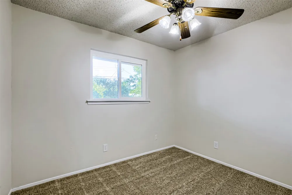 3017 Val Drive Austin, TX 78723
