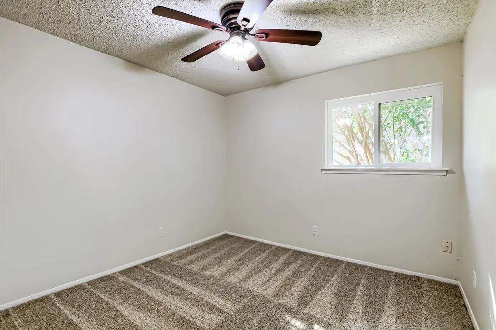 3017 Val Drive Austin, TX 78723
