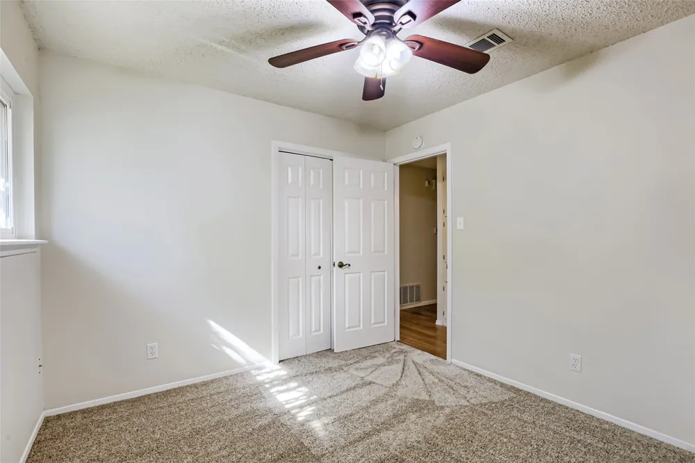 3017 Val Drive Austin, TX 78723