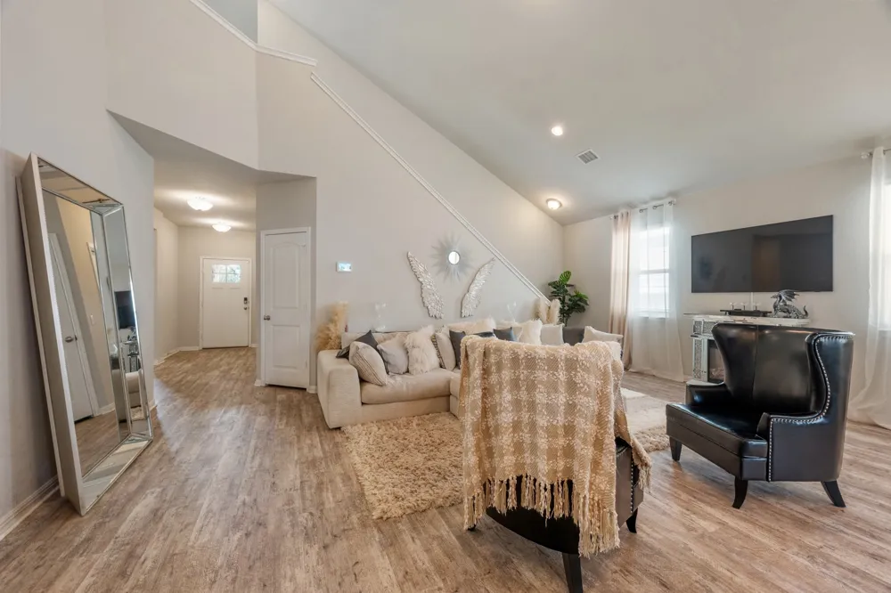 133 Empress Tree Drive Leander, TX 78641