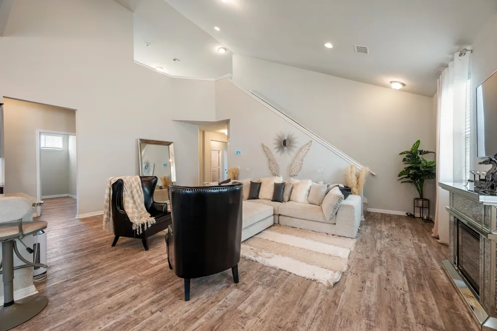 133 Empress Tree Drive Leander, TX 78641