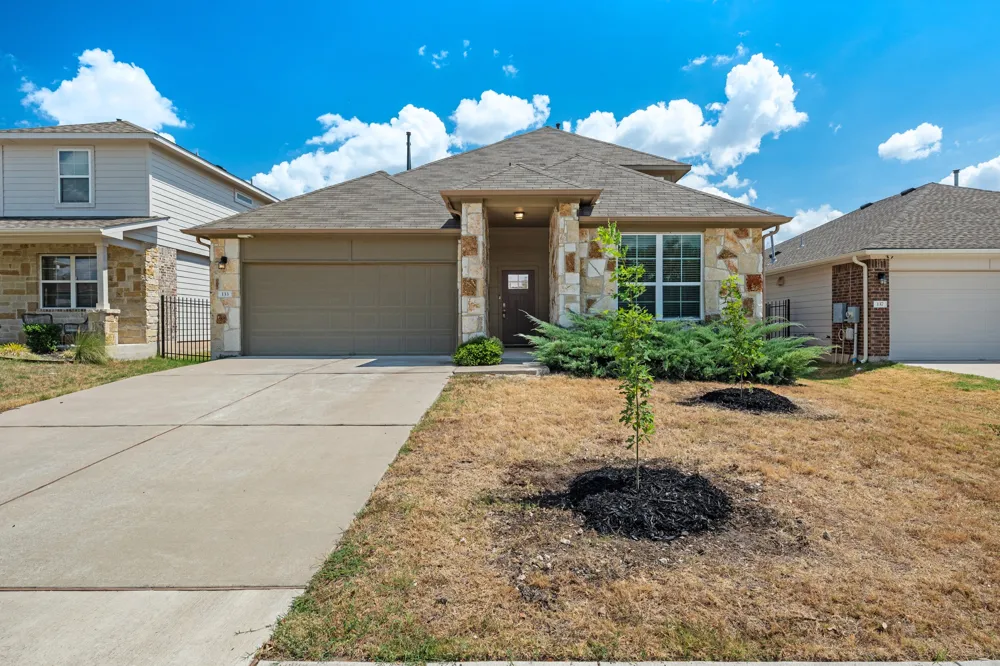 133 Empress Tree Drive Leander, TX 78641