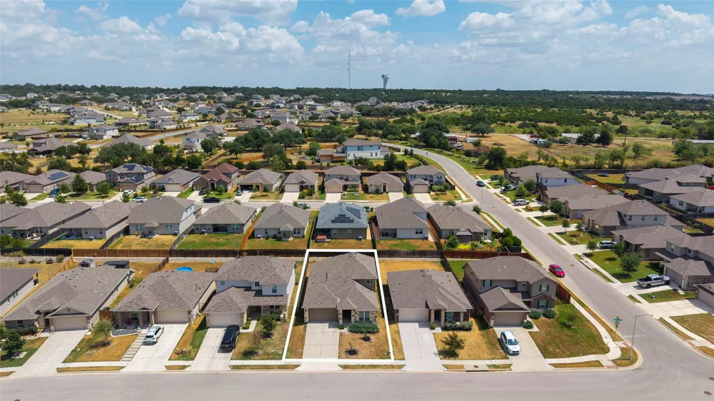 133 Empress Tree Drive Leander, TX 78641
