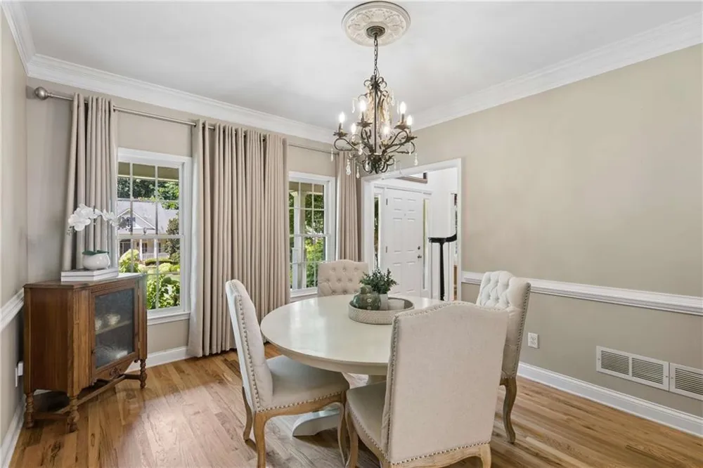 4770 Hamptons Drive Alpharetta, GA 30004