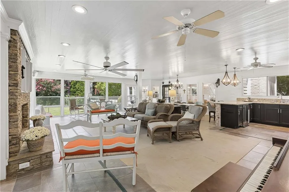 4770 Hamptons Drive Alpharetta, GA 30004