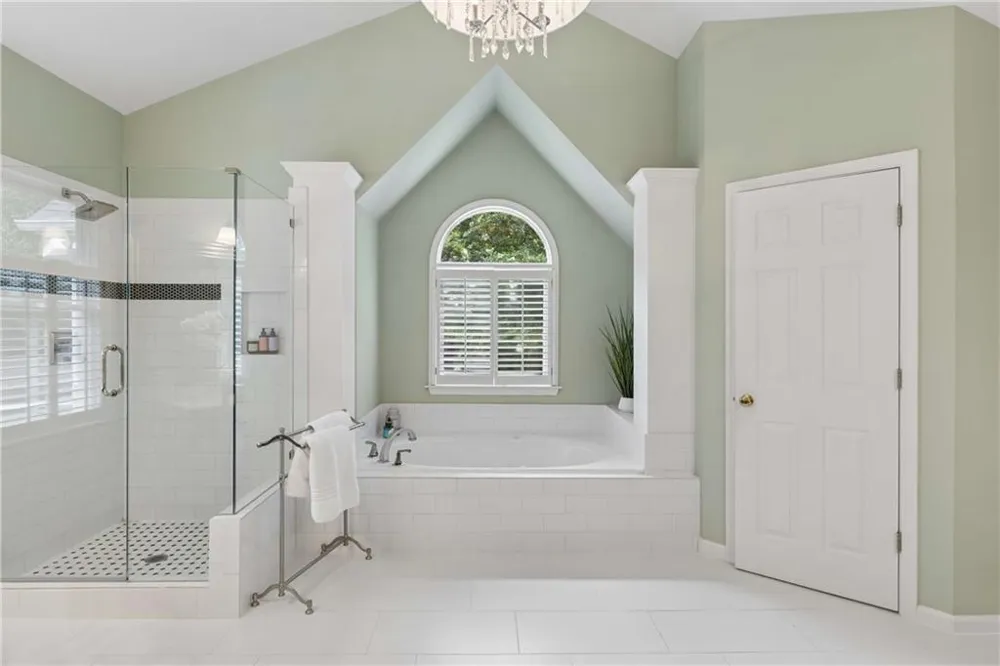 4770 Hamptons Drive Alpharetta, GA 30004