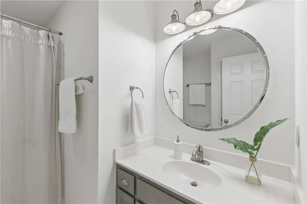 4770 Hamptons Drive Alpharetta, GA 30004