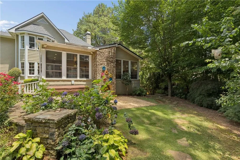 4770 Hamptons Drive Alpharetta, GA 30004