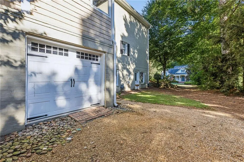 4770 Hamptons Drive Alpharetta, GA 30004