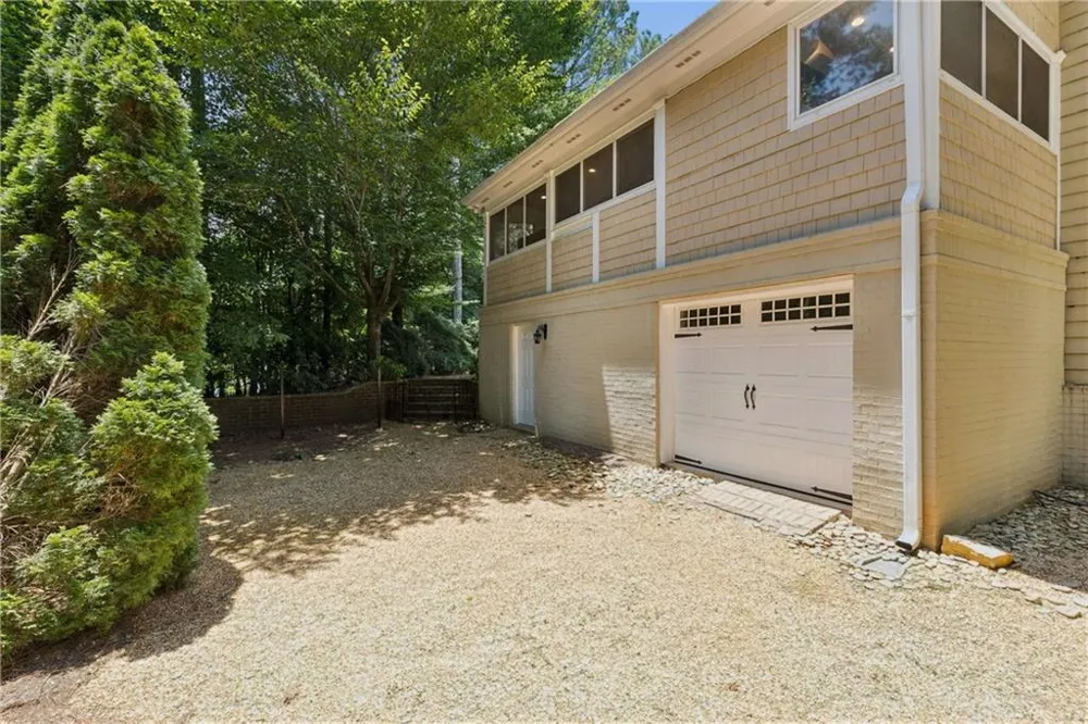 4770 Hamptons Drive Alpharetta, GA 30004