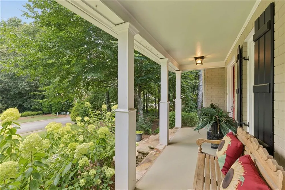 4770 Hamptons Drive Alpharetta, GA 30004