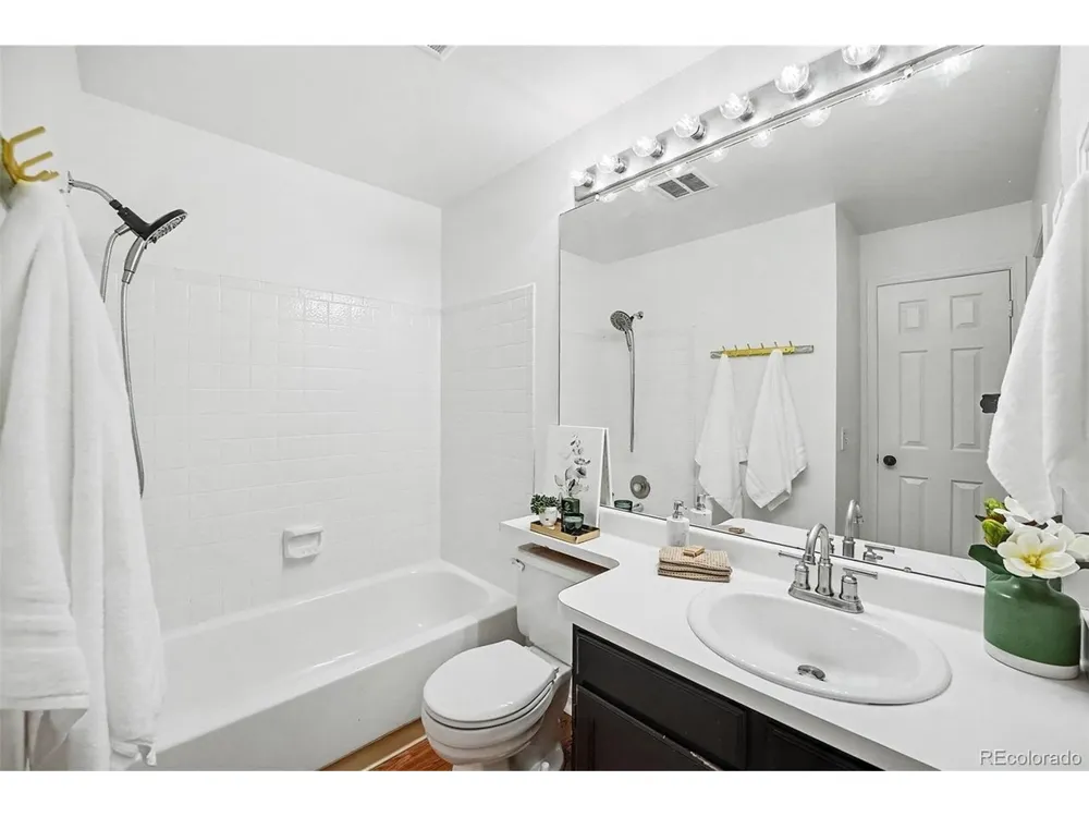 10863 W Dartmouth Avenue Lakewood, CO 80227