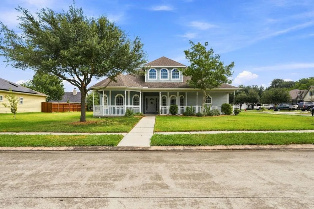 605 Brunswick Drive League City, TX 77573