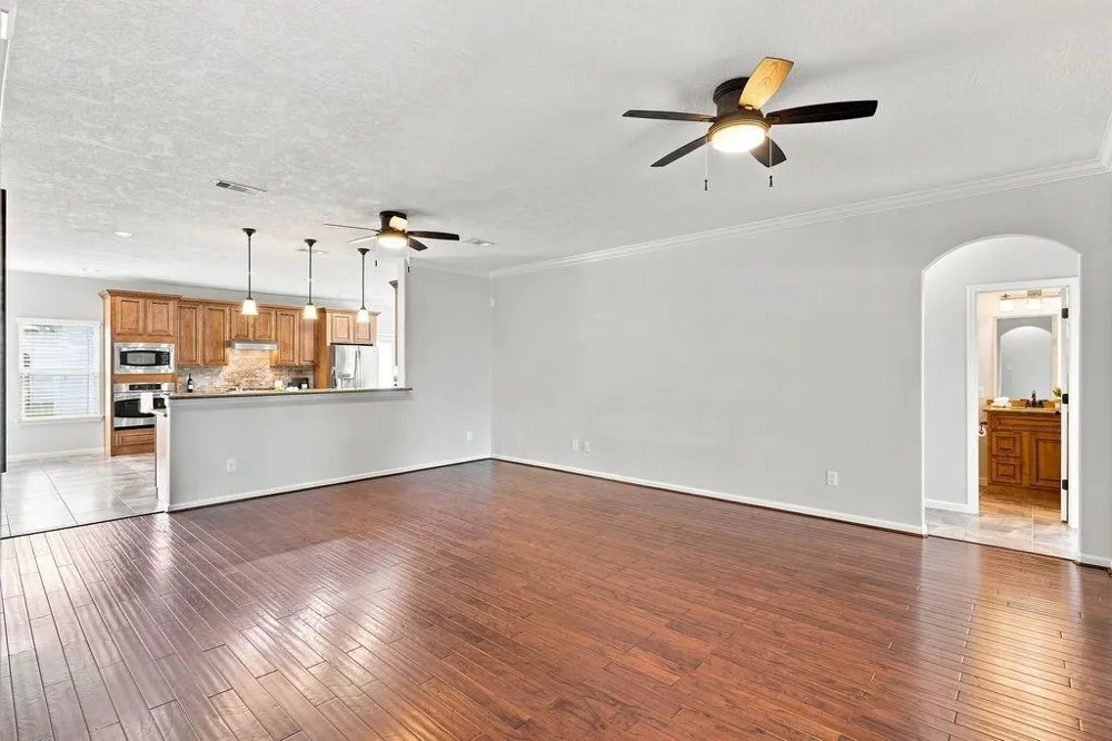605 Brunswick Drive League City, TX 77573