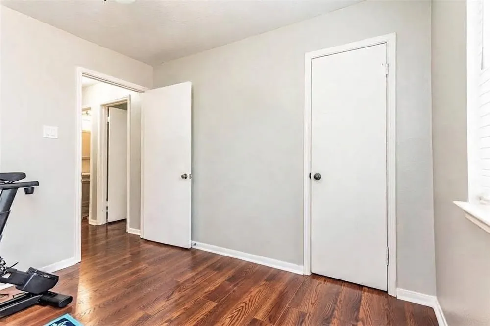 16206 Ruffian Drive Friendswood, TX 77546