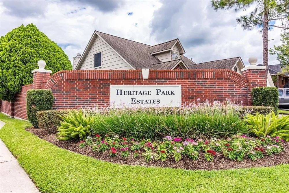 16206 Ruffian Drive Friendswood, TX 77546
