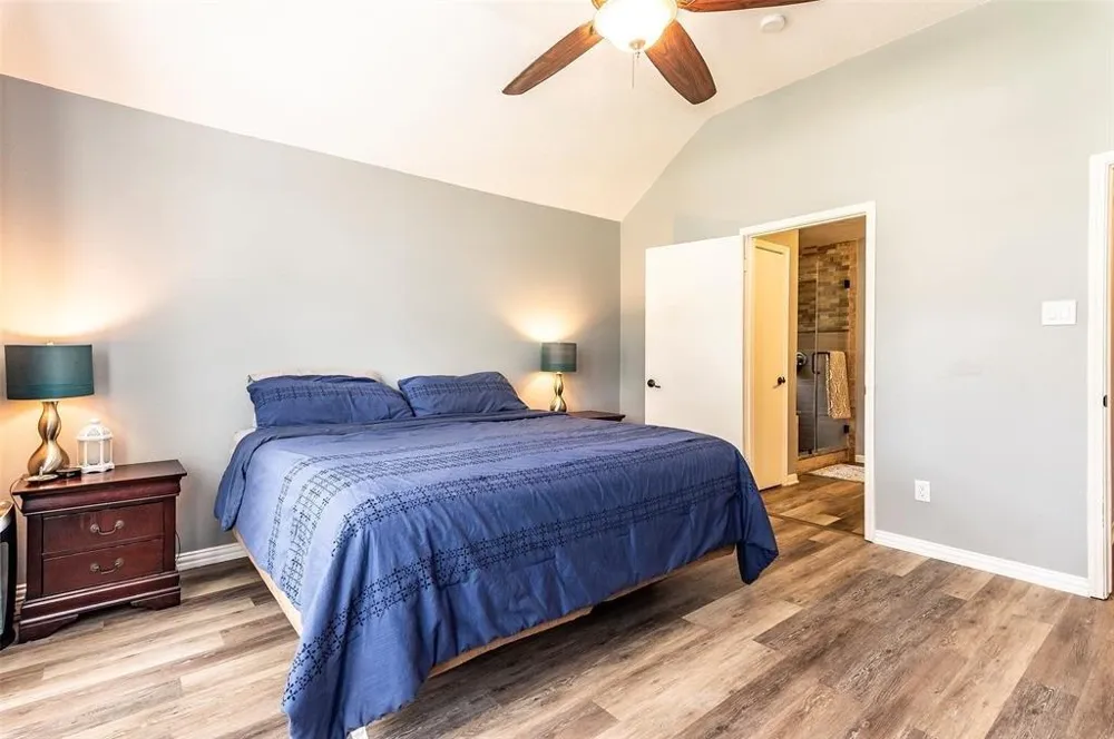 16206 Ruffian Drive Friendswood, TX 77546