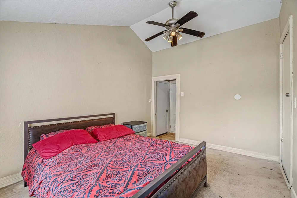126 Huisache Street Lake Jackson, TX 77566
