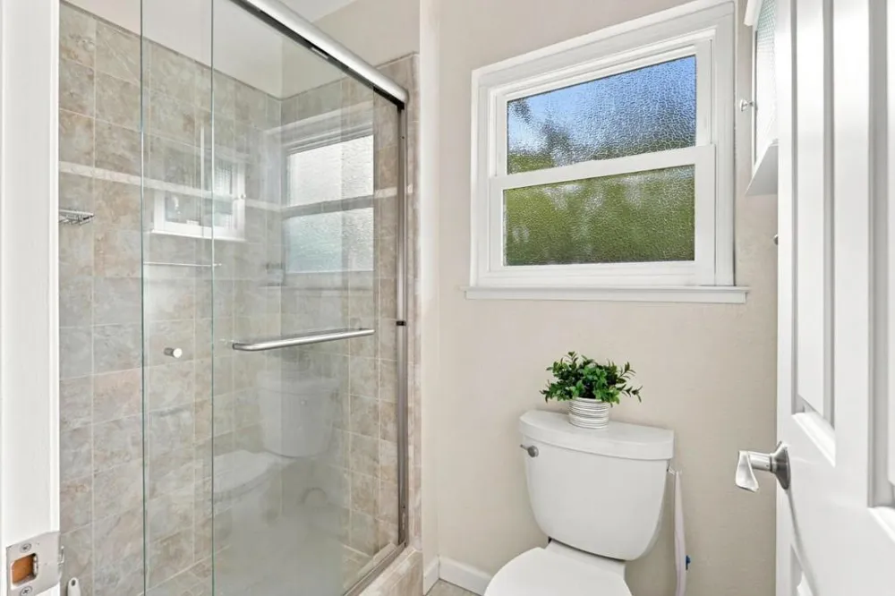 6568 Broadacres Drive San Jose, CA 95120