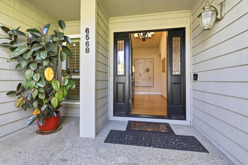6568 Broadacres Drive San Jose, CA 95120