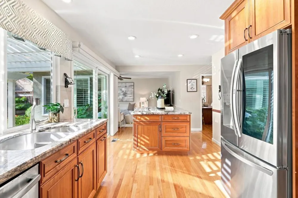 6568 Broadacres Drive San Jose, CA 95120