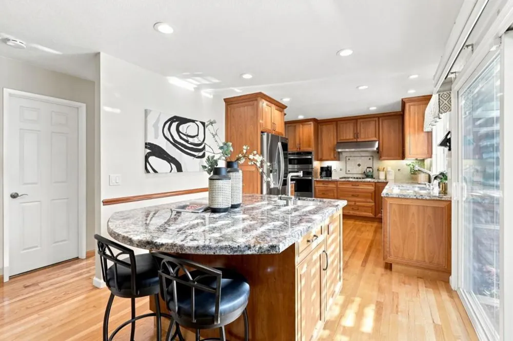 6568 Broadacres Drive San Jose, CA 95120
