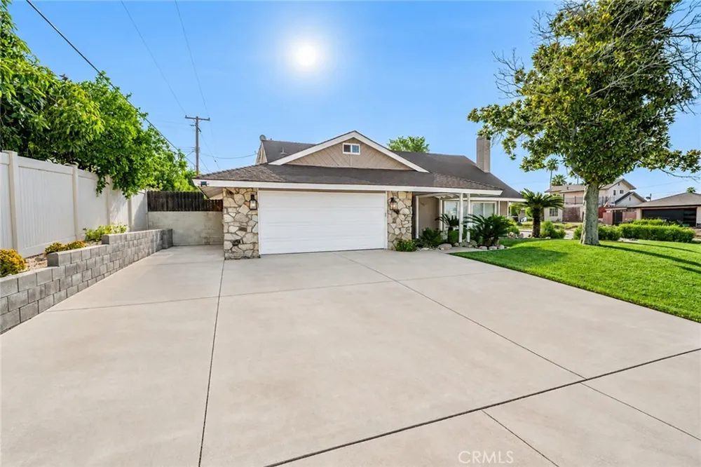 5991 Rogers Lane San Bernardino, CA 92404