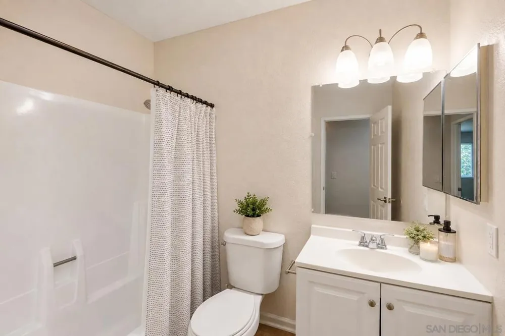 868 E Alvarado #28 Fallbrook, CA 92028
