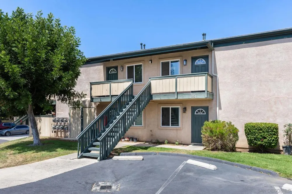 868 E Alvarado #28 Fallbrook, CA 92028