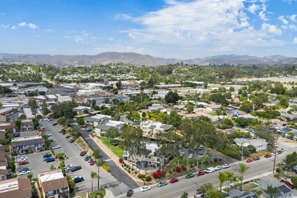 868 E Alvarado #28 Fallbrook, CA 92028