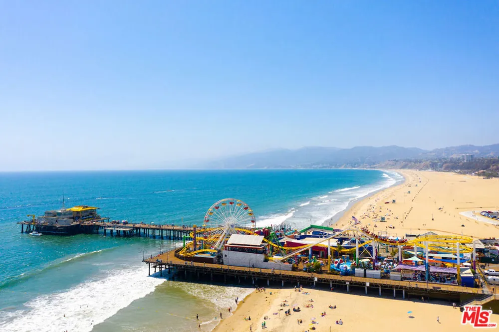 1751 APPIAN WAY #203 Santa Monica, CA 90401