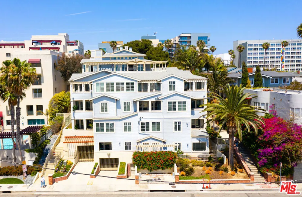 1751 APPIAN WAY #203 Santa Monica, CA 90401