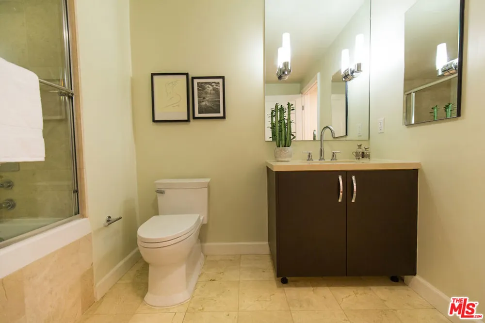 1751 APPIAN WAY #203 Santa Monica, CA 90401