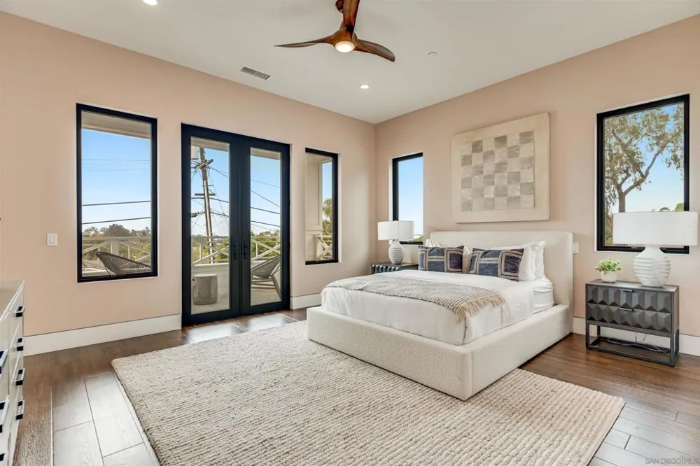 6389 Castejon La Jolla, CA 92037