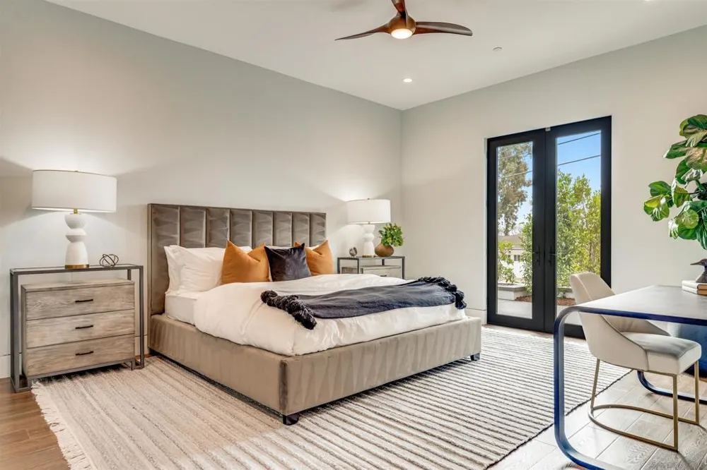 6389 Castejon La Jolla, CA 92037