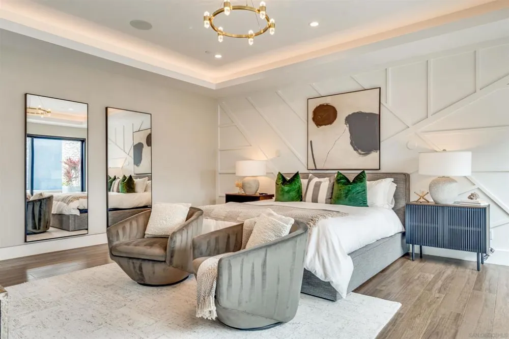 6389 Castejon La Jolla, CA 92037