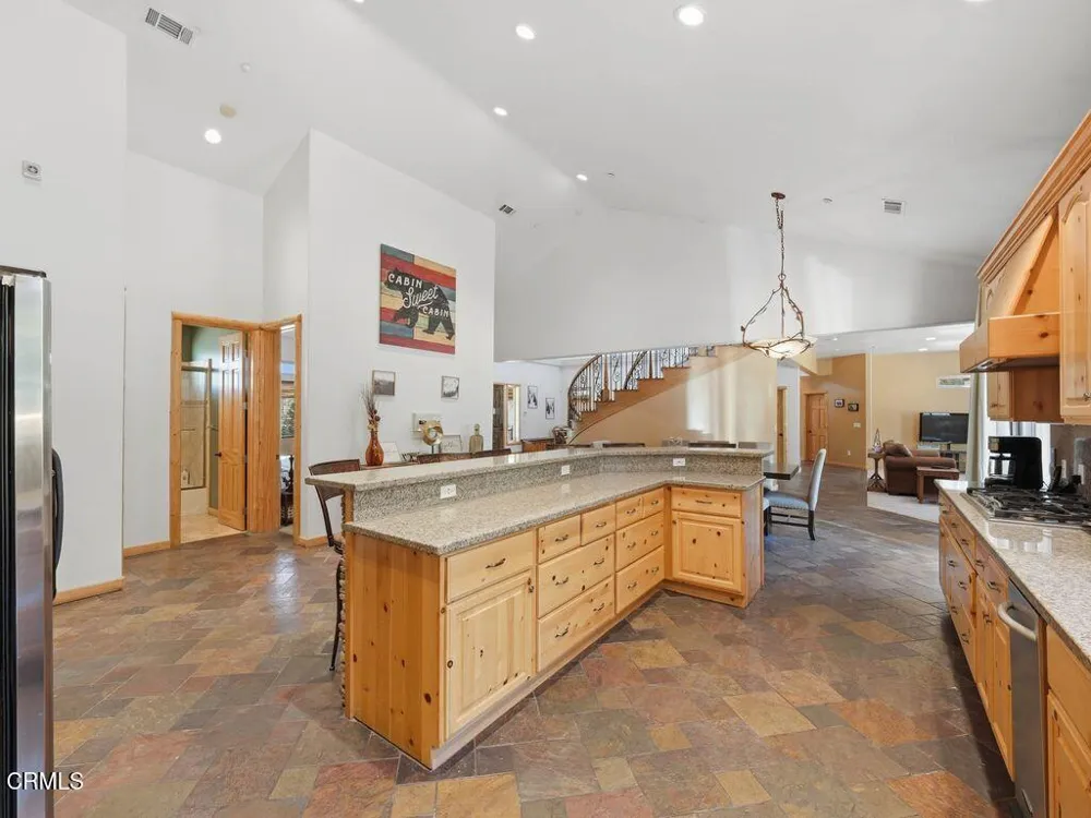 1099 Heritage Trail Big Bear, CA 92314