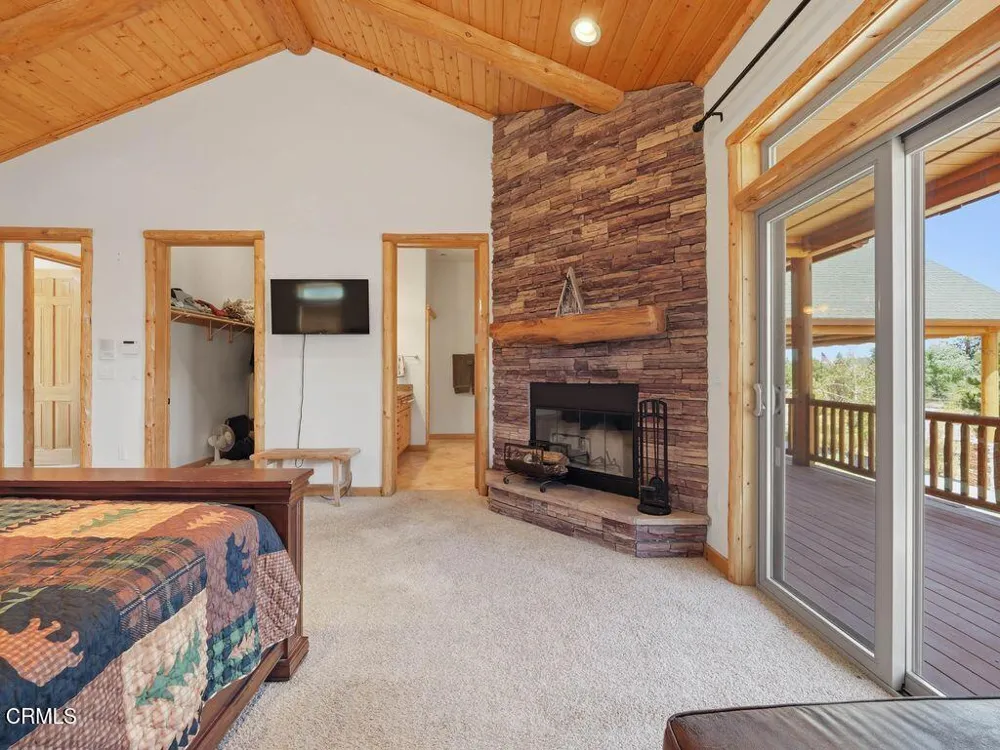 1099 Heritage Trail Big Bear, CA 92314