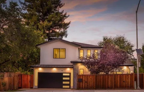 3841 Alameda De Las Pulgas