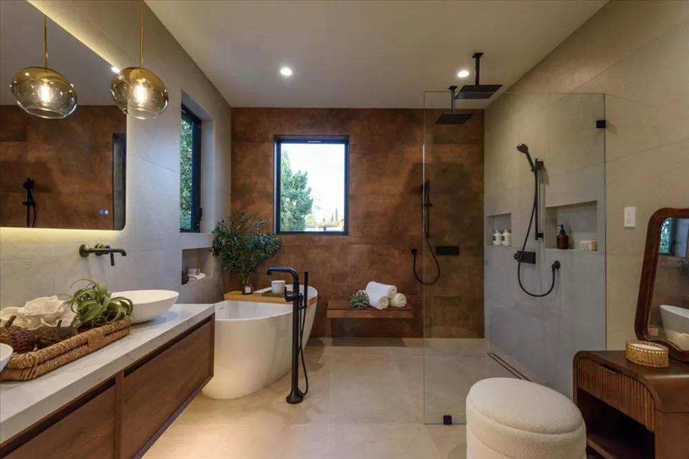 3841 Alameda De Las Pulgas Menlo Park, CA 94025